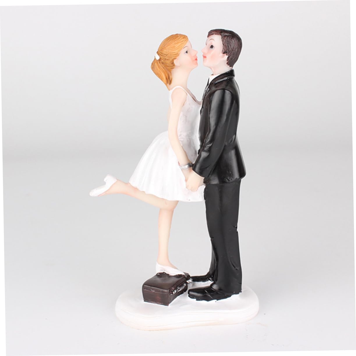 ifundom 2stücke Braut Und Bräutigam Tortenfigur Resin Hochzeitsdeko Für Kuchen Und Kreative Backideen Süße Figürchen Für Unvergessliche Feiern