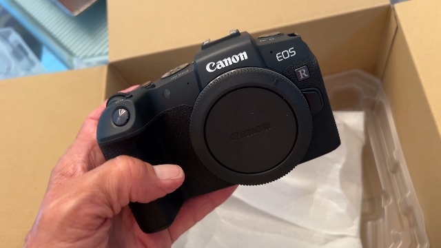 Watch Unboxing the Canon EOS RP Mirrless Camera and RF 24-105mm