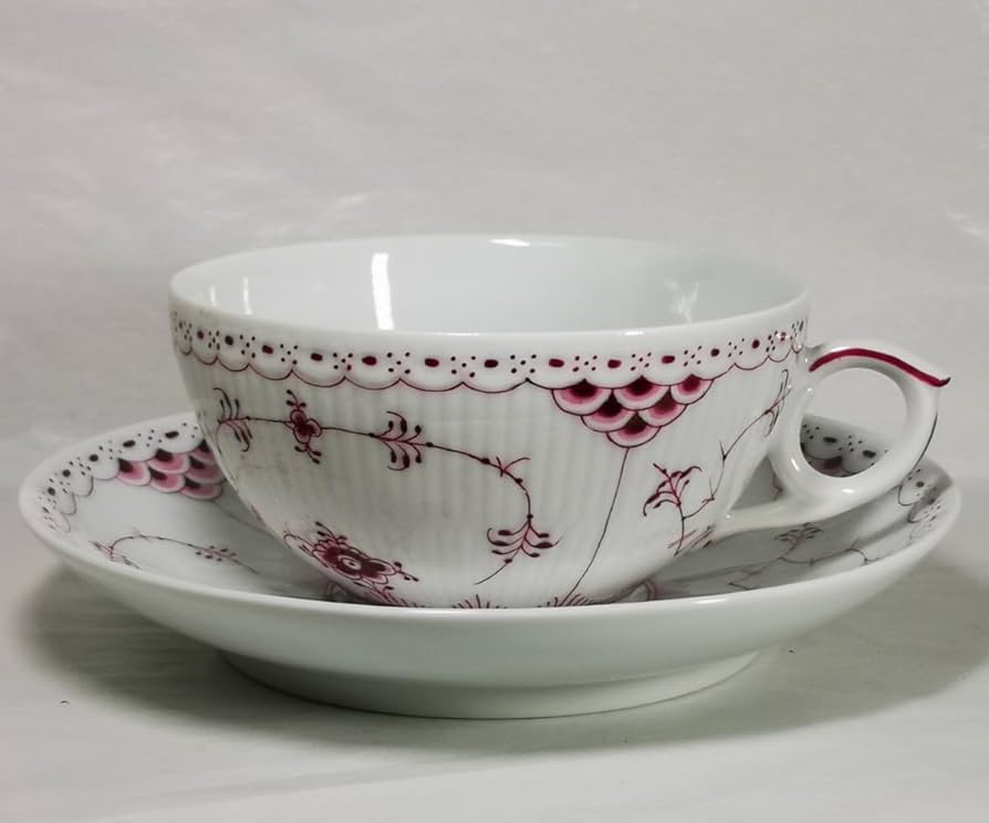 国交150周年記念限定品　コペンハーゲン　パープルハーフレース　バーガンディ ROYAL COPENHAGEN（ロイヤル コペンハーゲン） 国交150周年記念