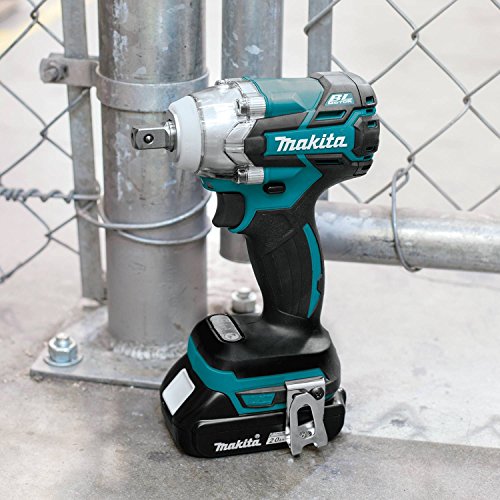 Makita XWT11SR1 18V LXT Lithium-Ion Compact Brushless Cordless 3-Speed 1/2