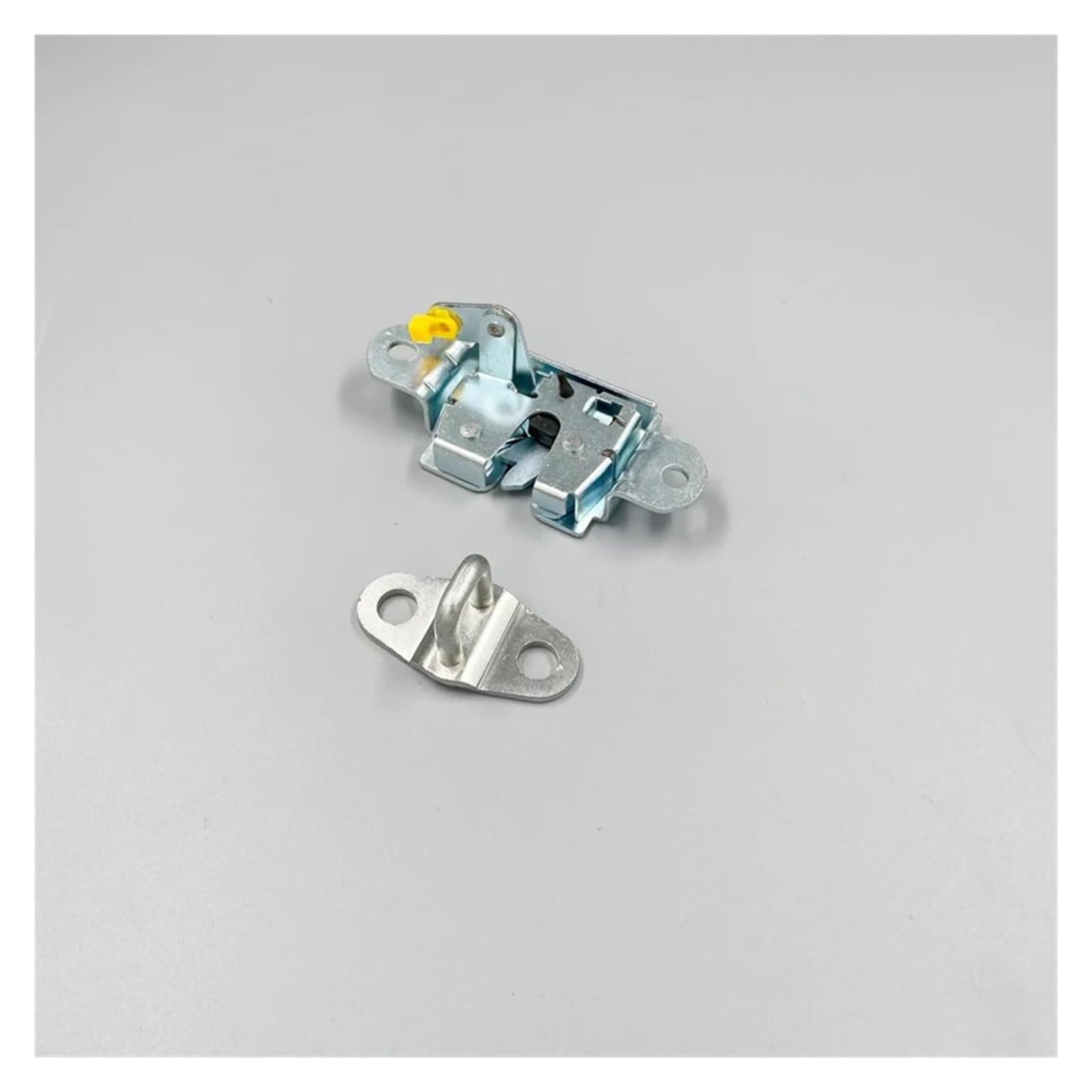 for MAXUS for LDV T60 Pickup All Model Trunk Latch Tailgate Lock with Striker Trunk Boot Lock(Lock with Striker R)