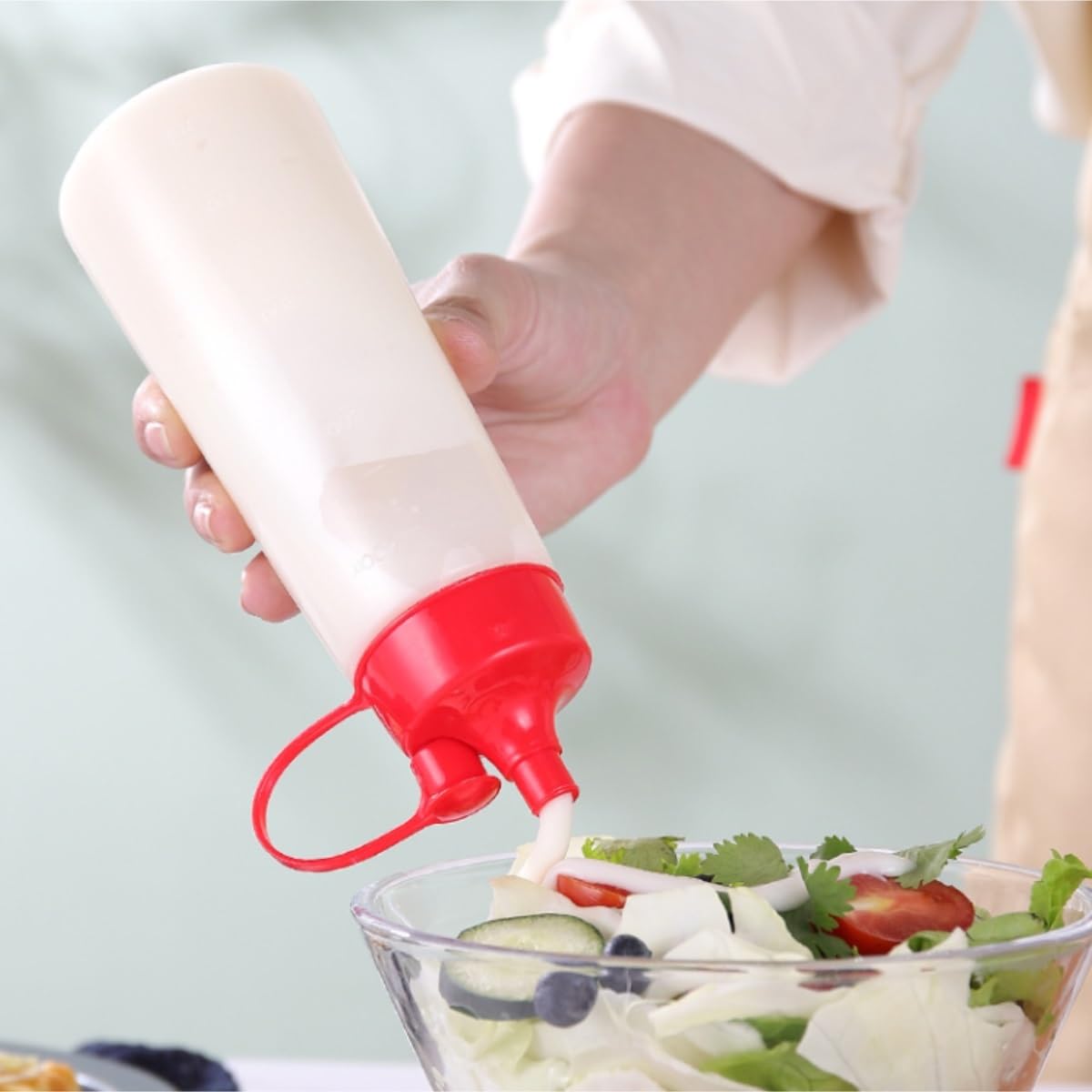 Quetschflasche Squeeze Flasche Saucenflasche, Gewürzflasche, Quetschflasche Aus Kunststoff, Tomatensaucen-Flüssigkeitsverteiler, 5-teiliges Set Saucenflasche(Rood,500ml)