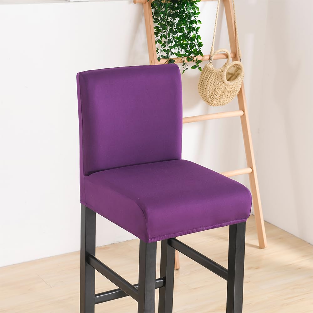 Housses de tabouret de bar bleu pour sublimer vos soirées autour de l'îlot central