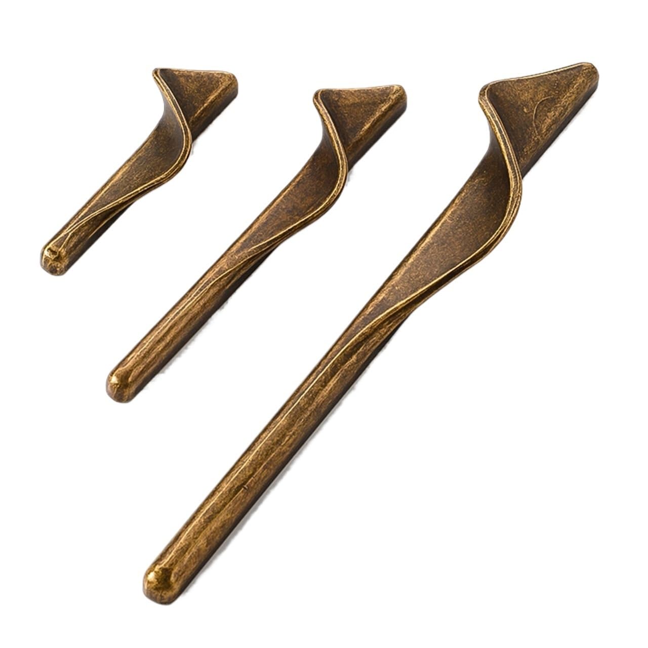 Qvorlth 10602-64Mm Vintage Cabinet Pulls 4Pcs Antique Brass Cabinet Pulls Kitchen Furniture Handle Vintage Creative Wardrobe Drawer Door Knob Small Single Hole(10602-64Mm)