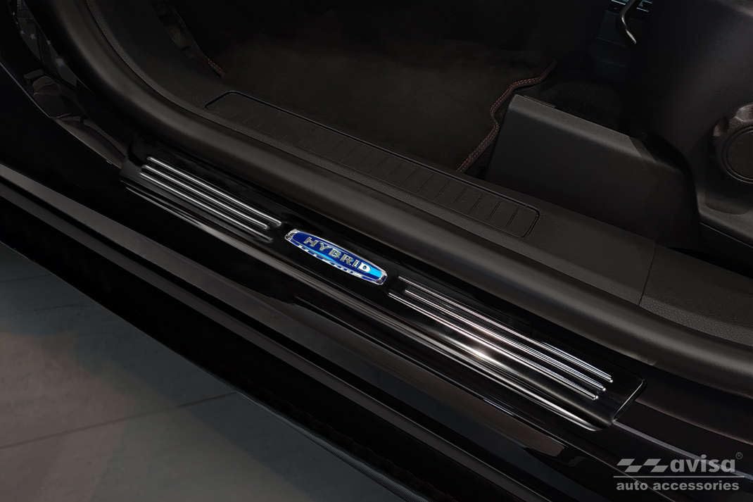 Avisa Czarne ochraniacze progów drzwi Inox kompatybilne z Ford Kuga III 2019-2024 i FL 2024 - "Hybrid" - 4-częściowe