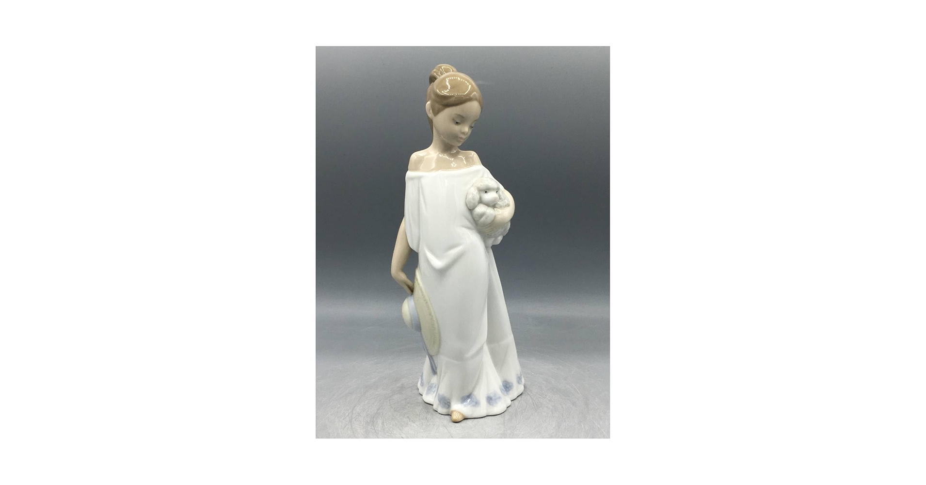 Amazon.co.jp: リヤドロ LLADRO 少女 子犬 プードル 犬 一緒に