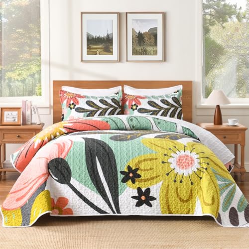 Image of Andency Floral Boho Queen Quilt Bedding Set Green, 3 Pieces Farmhouse Flower Botanical Summer Bedspreads with 2 Shams, Soft Reversible Lightweight Polyester Coverlet Set for All Season, 90 inchx96 inch