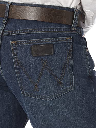 Image of Wrangler Men's 20X 01 Competition Relaxed Fit Jean