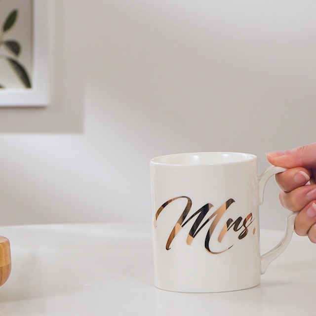 Amazon.com: DELUXY Wedding Gift for Couple 2025 - Mr and Mrs