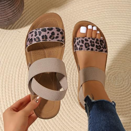 Chaussure orthopédique arquée avec semelle compensée et design léopard