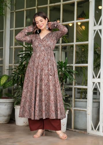 Image of Floral Foil Printed Cotton Anarkali Kurta With Palazzo Set V-Neck, Full Sleeve