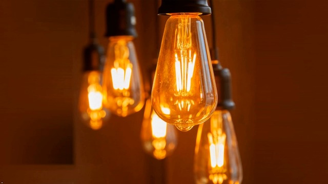 DiCUNO Lampadina vintage E27, Lampadina LED edison decorativa, Vetro ambrato bianco caldo 2200K, Non dimmerabile, Lampada a filamento LED E27 per ristorante, caffè, bar, 4 Pezzi