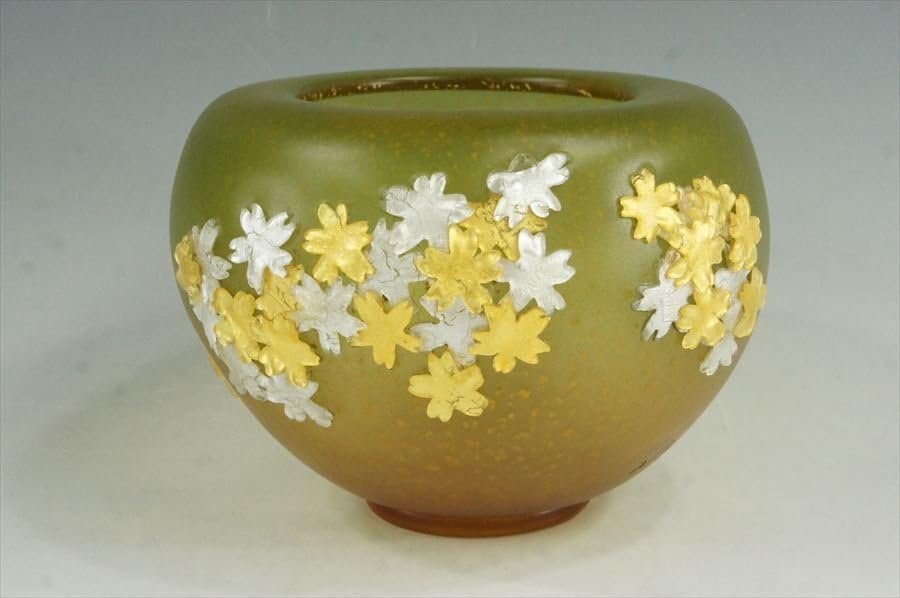 究極の美◼️蔵から素晴らしい迫力のある赤楽が出て来ました。古美術品