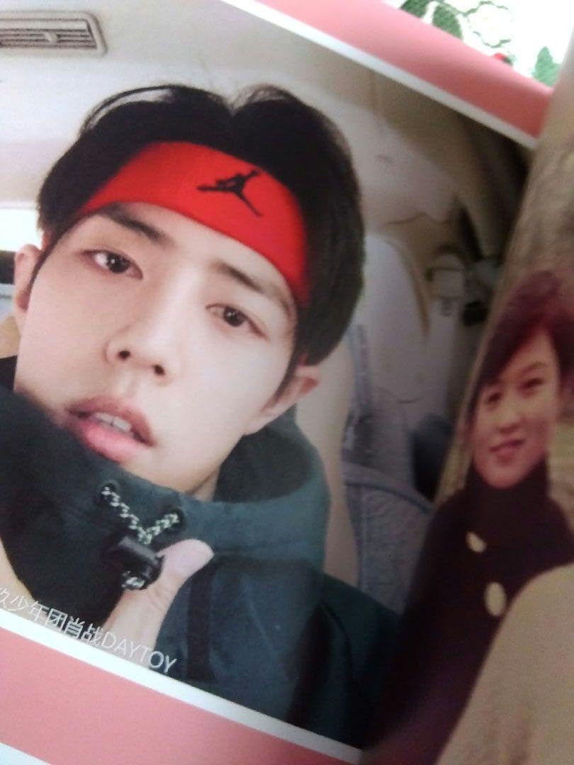 Amazon.co.jp: 肖戦 シャオジャン秘密花園写真集 陳情令 王一博PB