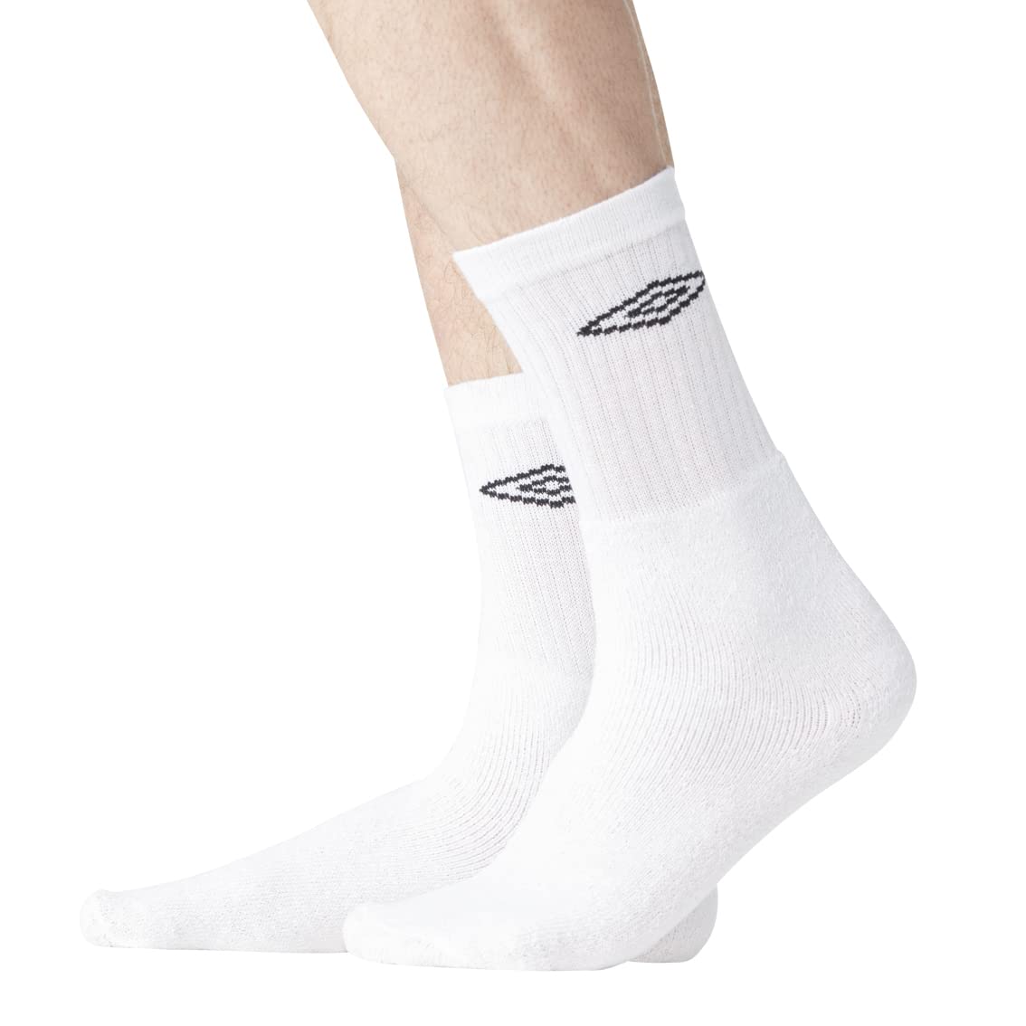 Gros plan sur le tissage de la chaussette Umbro, mettant en évidence sa texture destinée à la résistance.