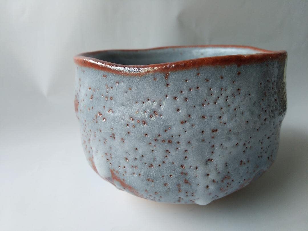 2323 美濃焼 秀山窯 志野茶碗 共箱付 茶道具