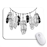 Die Maus kann schnell bewegt und genau auf der glatten Oberfläche positioniert werden. Ideal für Ihren Laptop, Computer & PC.