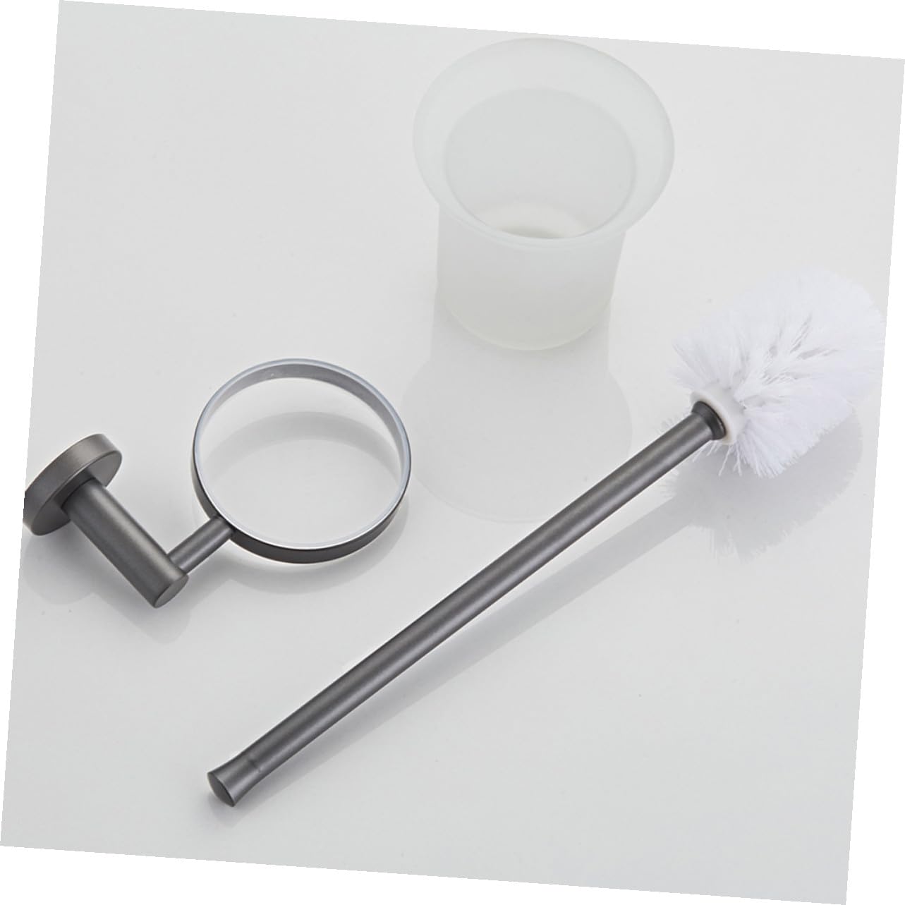 HEMOTON Cepillo de Baño Diseño Simple y Duradero para Inodoro de Mango Largo con Base de Vidrio, Montado en Pared para Limpieza Óptima del Baño