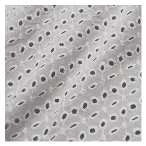 Tissu de coton brodé pour coudre une robe de vacances légère et romantique