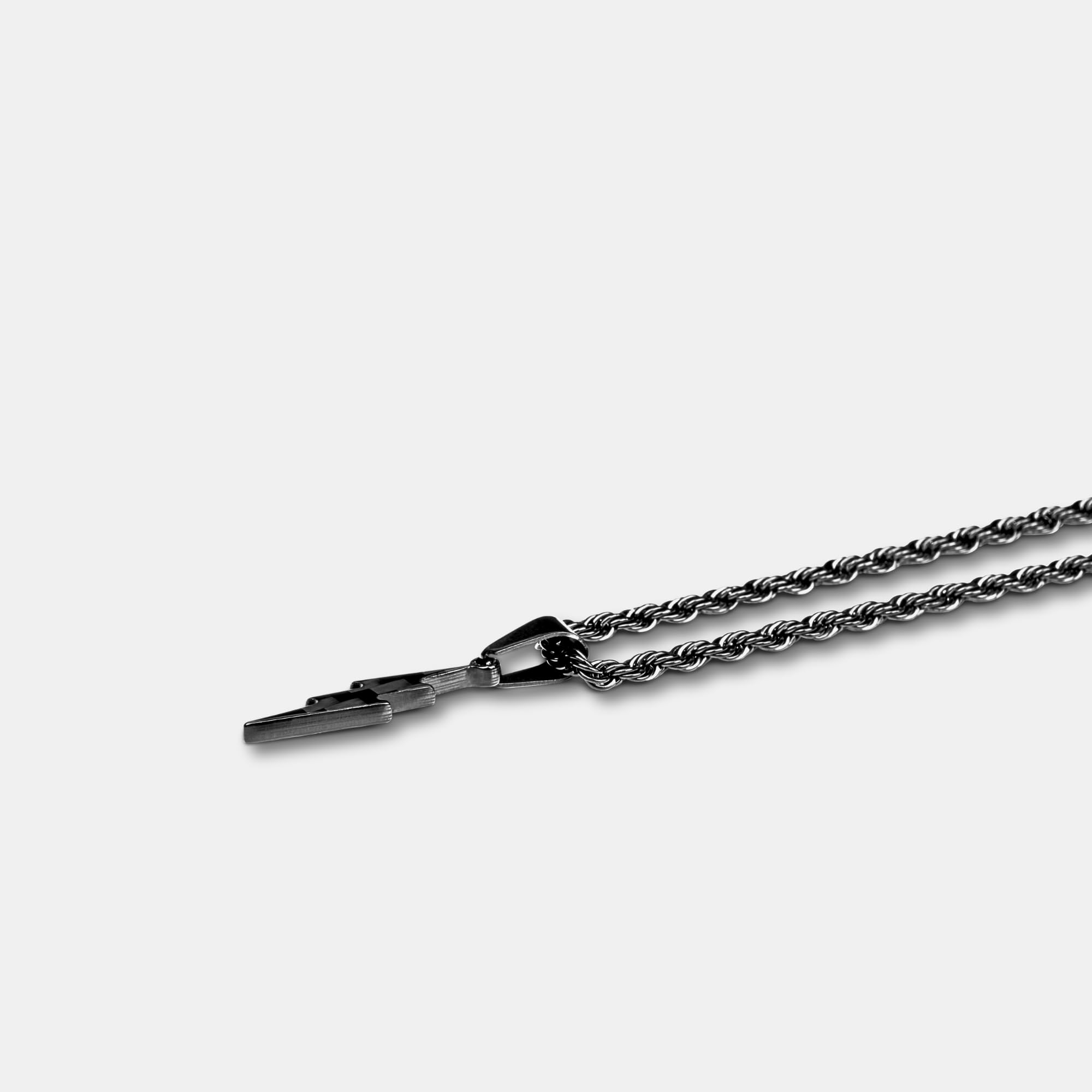 Cadena con colgante rayo de carbono | Acero inoxidable negro | Nobles | joyería de los hombres | Lightning