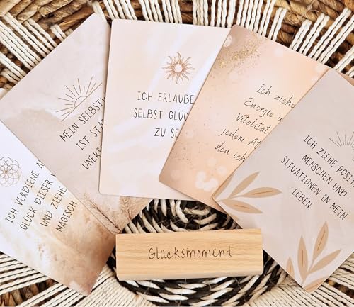 Mutzauber® 40 Affirmationskarten inkl. Box + Holzständer 10x12cm Motivationskarten Achtsamkeit für Erwachsene für positive Gedanken, Selbstliebe, FSC-zertifiziert (Motivation & Positivität)