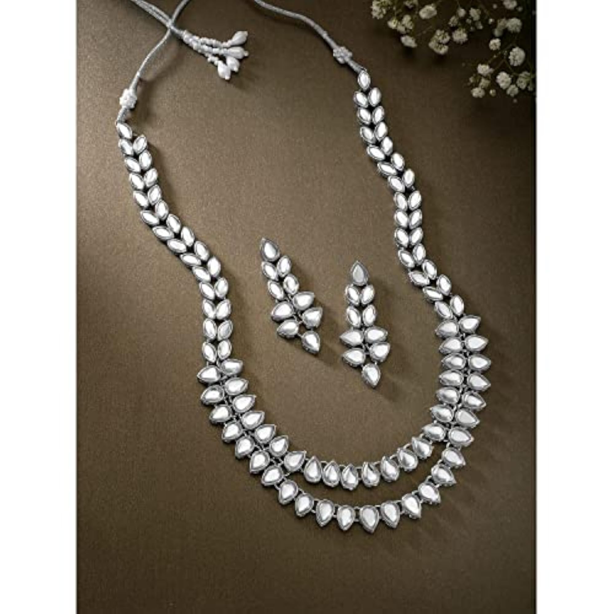 Traditional Kundan Studded Necklace Set with Earrings