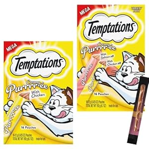Temptations Creamy Puree Lickable Cat Treats – 32 Pouches Squeezable Cat Topper Snacks Variety Bundle 2 Pack (Chicken & Salmon 0.425 Each Pouch)