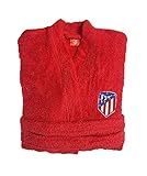 albornoz atletico de madrid Tiene el escudo del club bordado en el pecho.