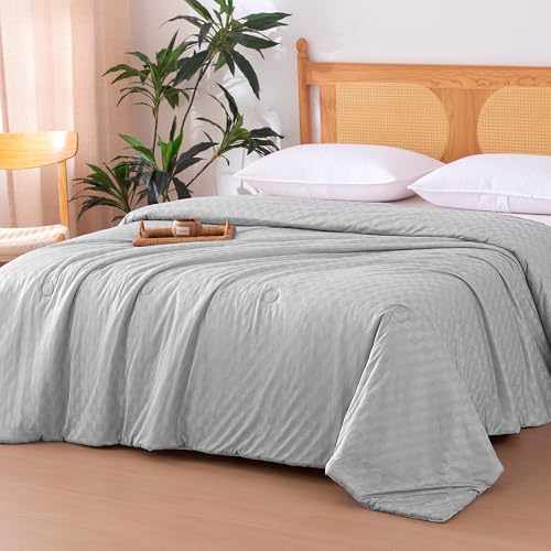 Image of Amazon Basics Cooling Comforter, Soft Lightweight Waffle Weave Blanket for Hot Sleepers, Summer & All Season Bedding to Keep Cool for Night Sweats, 106 inchx90 inch, King, Gray
