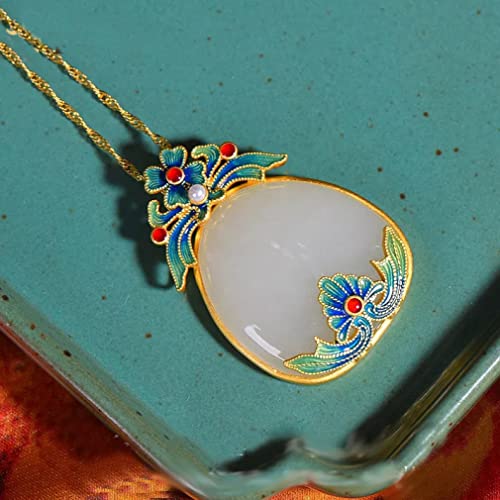 Collier pivoine en jade blanc pour femme : le cadeau d'anniversaire idéal