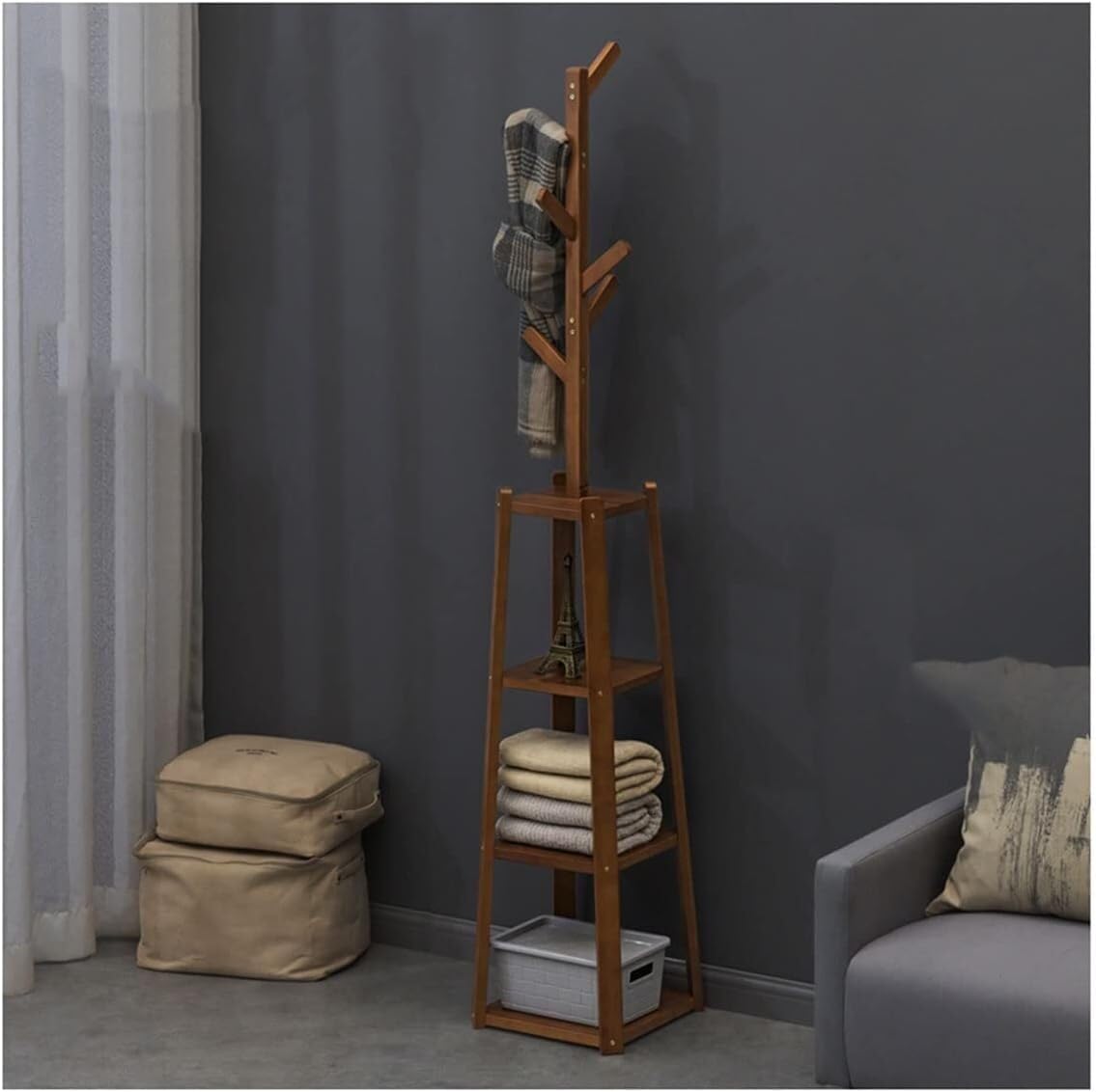 Porte-manteau en bambou pour organiser les vestes et sacs de l'entrée