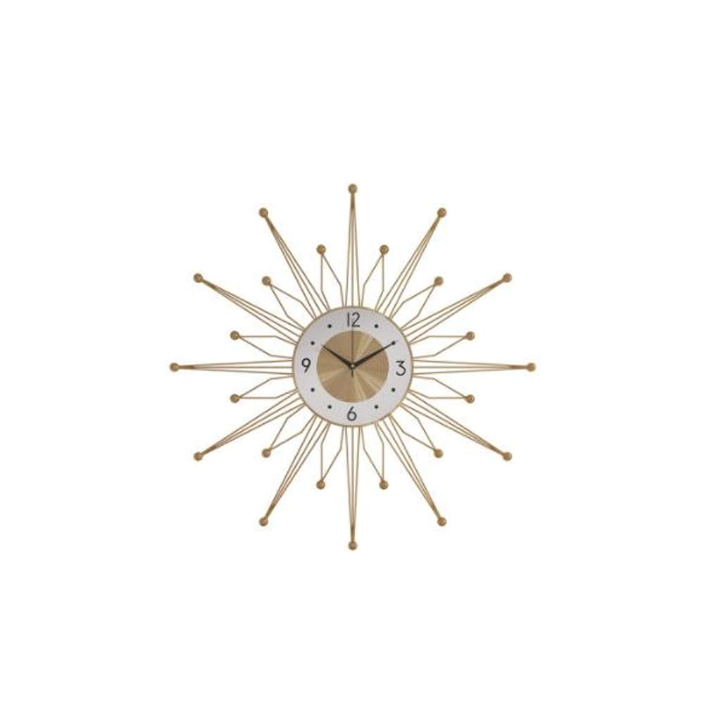 Horloge murale créative dorée au design moderne et épuré pour sublimer votre salon