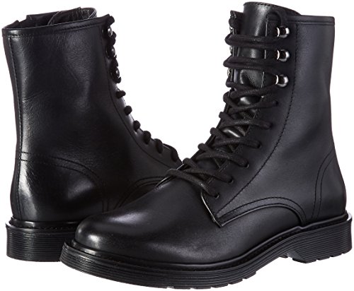 Steve Madden