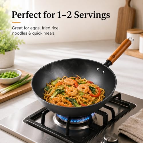 WANGYUANJI 10 Inch Small Carbon Steel Wok Pan with Glass Lid, Lightweight Flat Bottom Stir Fry Pan, Nitrided No Chemical Coating Wok for Induction, Gas & Electric, 1–2 Servings — view 3