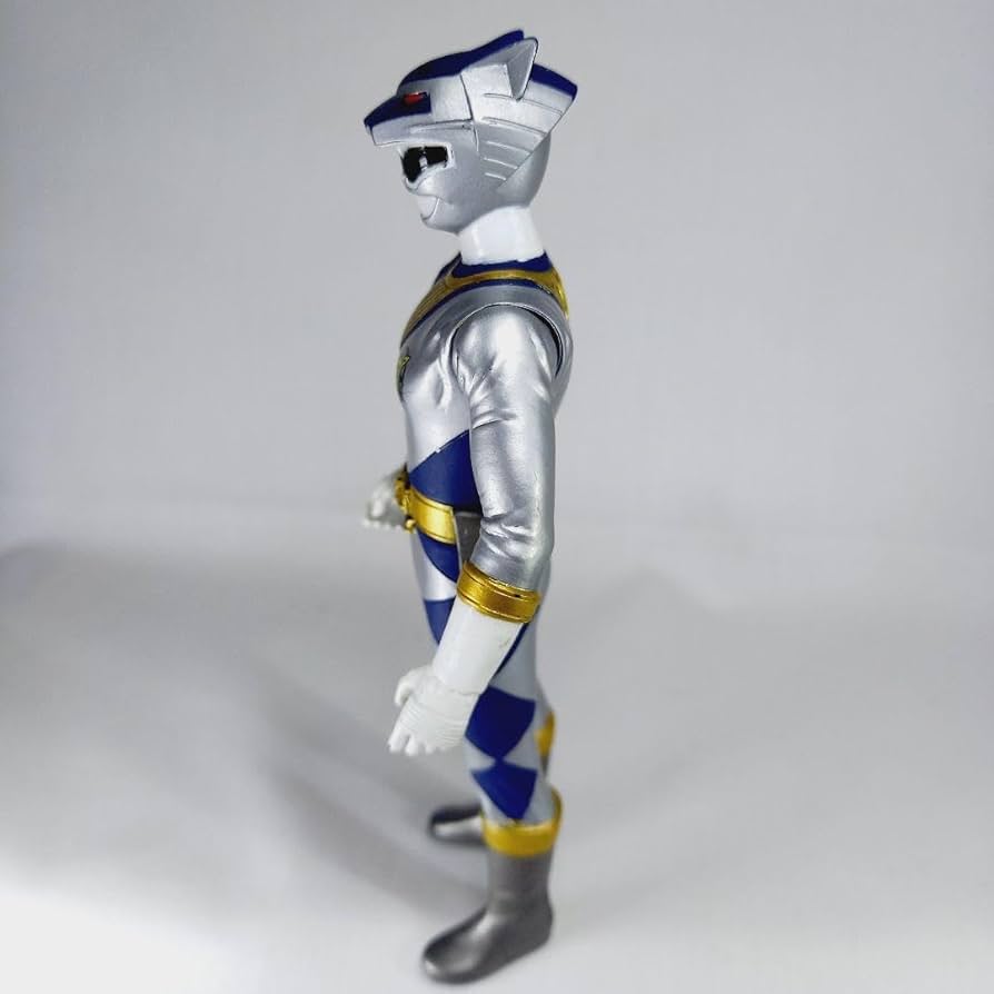 ガオレンジャー　フィギュア Amazon.co.jp: ガオシルバー ソフビフィギュア17センチ/百獣戦隊