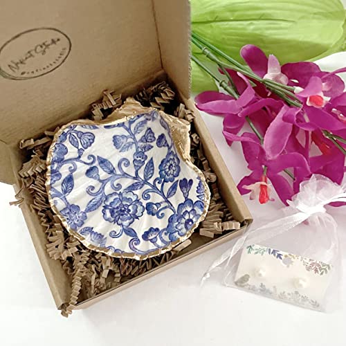 Blue Floral Lace Trinket Dish, Pure Pearl Earrings – Shell Jewellery, Ring Holder – Presents for Ladies Woman Presents Current Birthday Moms Day, Presents for Mother, Greatest Mother Presents, Moms Day Lecturers Presents