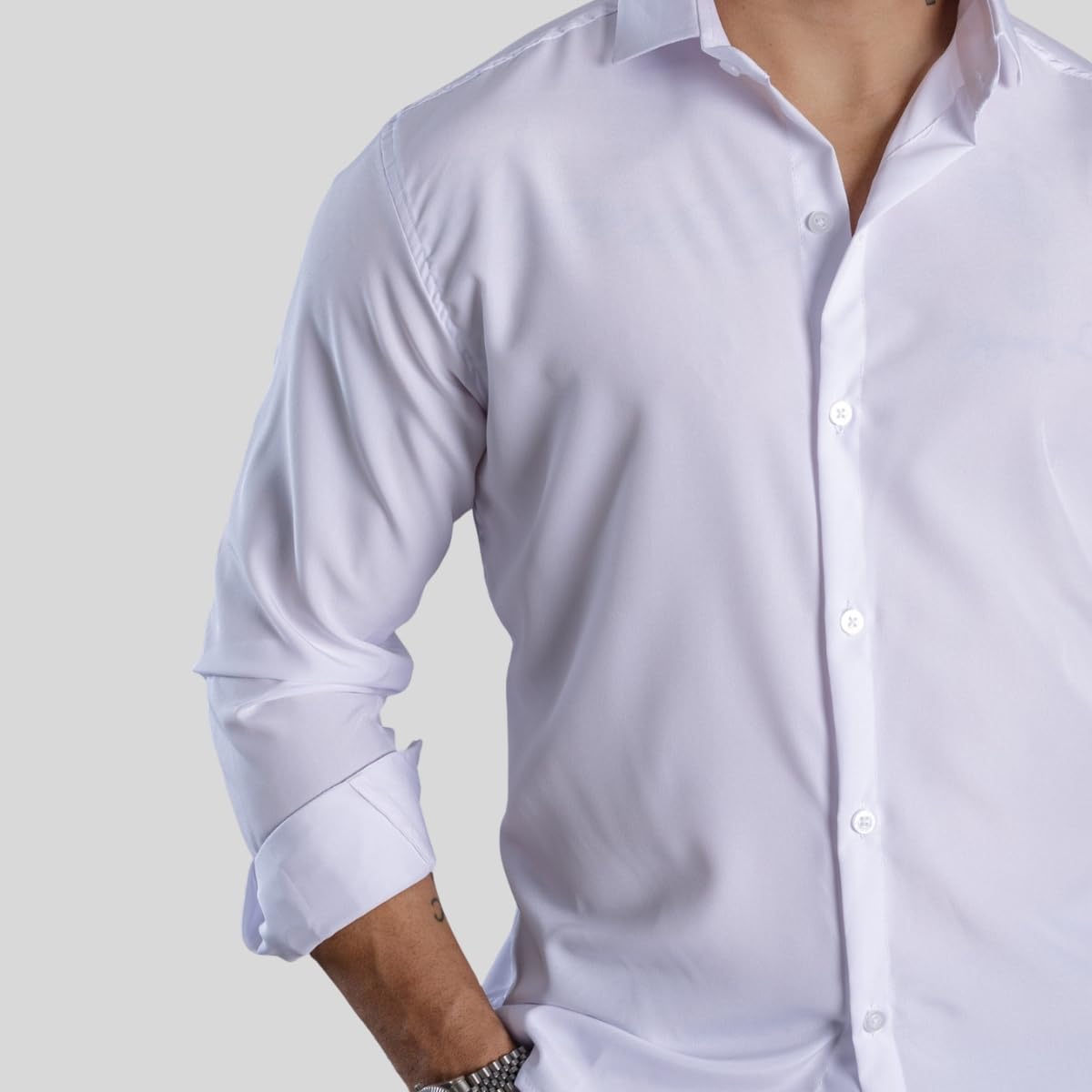 Kit 2 Camisas Sociais Masculinas, Manga Longa, Slim Fit, Tecido Premium, para Trabalho e Casual em promoção! Veja a oferta e mais achadinhos de Camisas 5 Hoje é o melhor dia para comprar Kit 2 Camisas Sociais Masculinas, Manga Longa, Slim Fit, Tecido Premium, para Trabalho e Casual com aquele preço maroto! Promoção! Aproveite a oferta! 5