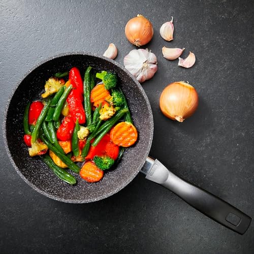 Foto von STONELINE Schmorpfanne 28 cm hoher Rand, Aluguss, Schmorpfanne beschichtet mit echten Steinpartikeln, geeignet für Backofen und Induktion, ohne Fett und Öl braten, grau