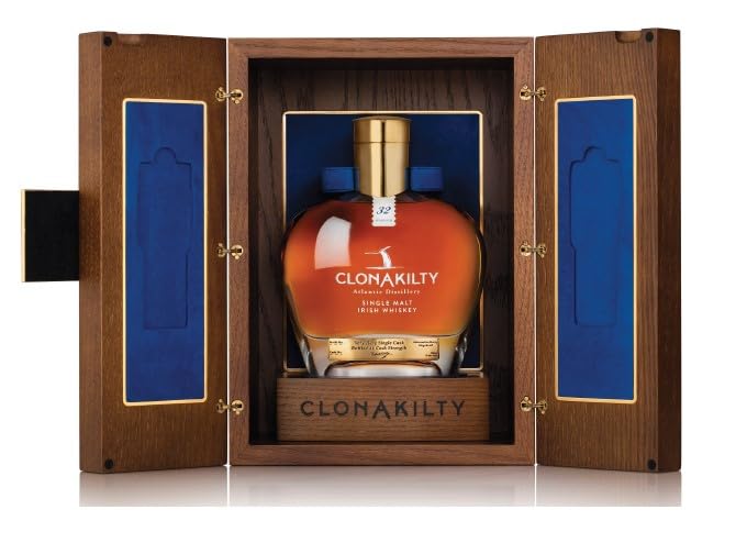 Amazon.co.jp: クロナキルティ32 YEAR OLD SINGLE MALT 700ml 1本