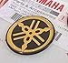 100% Genuine 30mm Diamètre Yamaha Diapason Autocollant Emblème Logo Noir/or Surélevé Gel Bombé Résine Adhésif Moto / Jet Ski / Atv / Motoneige