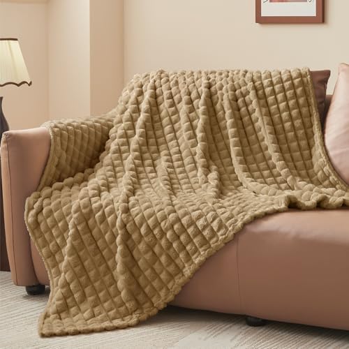 Image of BEDELITE 3D Checked Camel Fleece Throw Blanket for Couch, 50x70 Inch