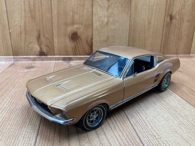 【車体のみ】オートアート 1/18 フォード・マスタングGT ミニカー Amazon.co.jp: オートアート 1/18 フォード マスタング GT390