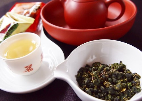 Amazon.co.jp: 台湾烏龍茶 特級 阿里山高山茶 50g : 食品・飲料・お酒