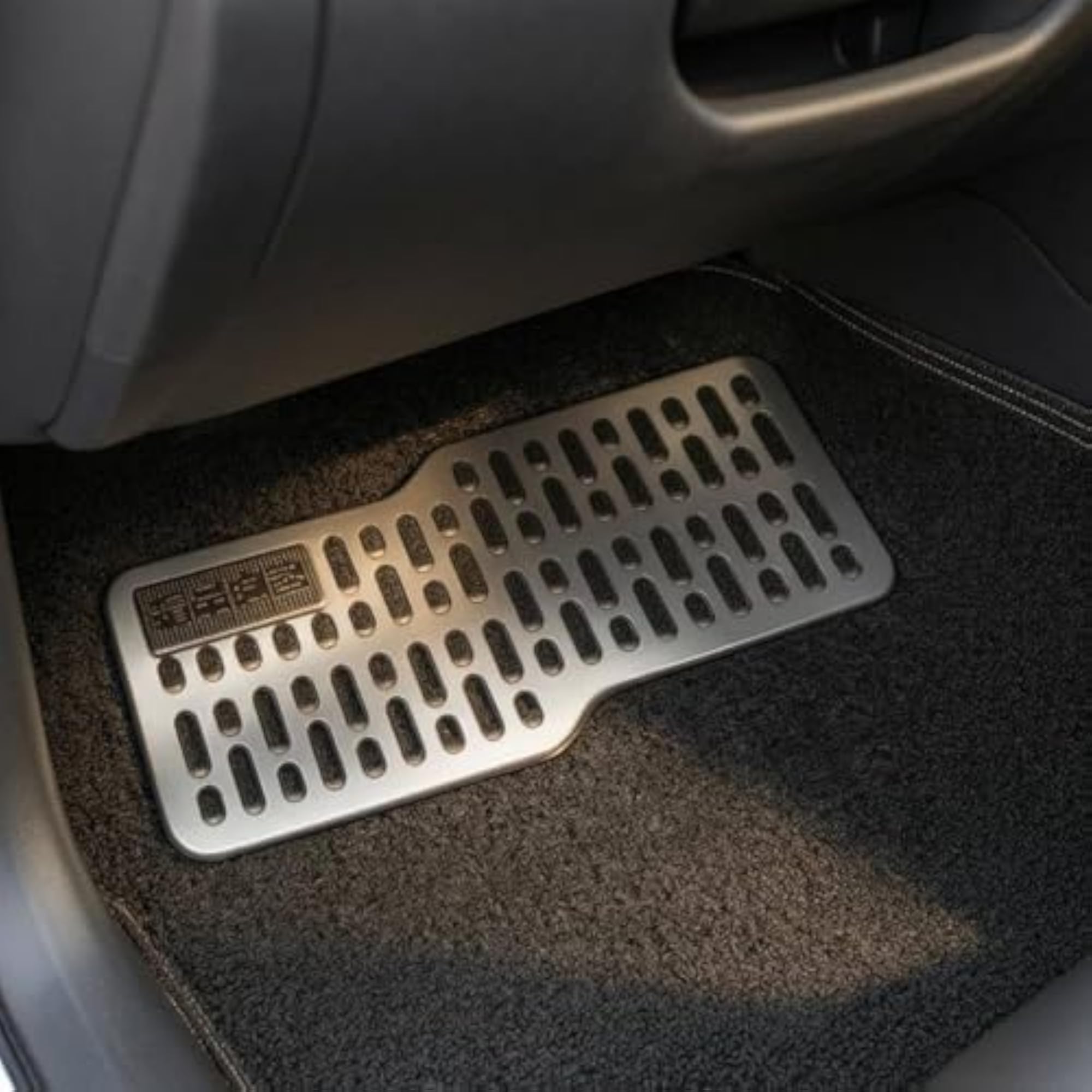 Wear-Resistant Stainless Steel Floor Mat Guard