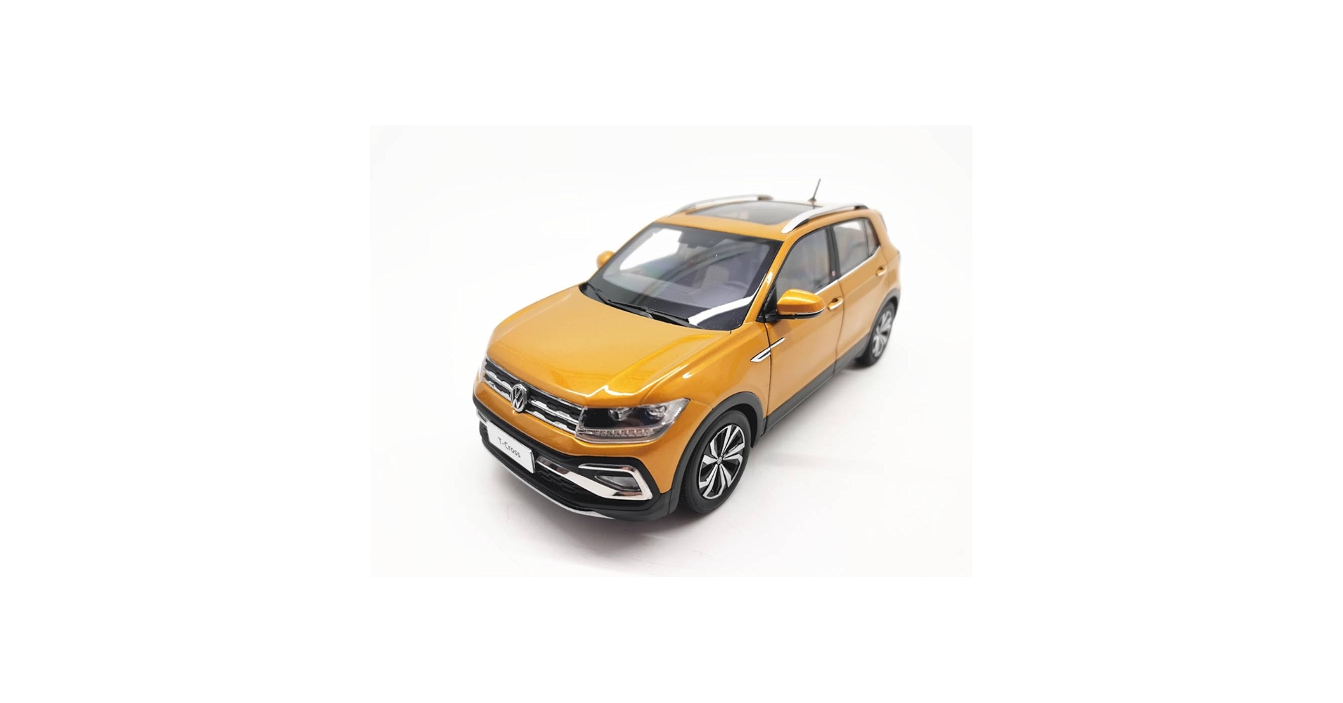 Amazon | 1/18 ミニカー T-Cross SUV YE | ミニカー・ダイ