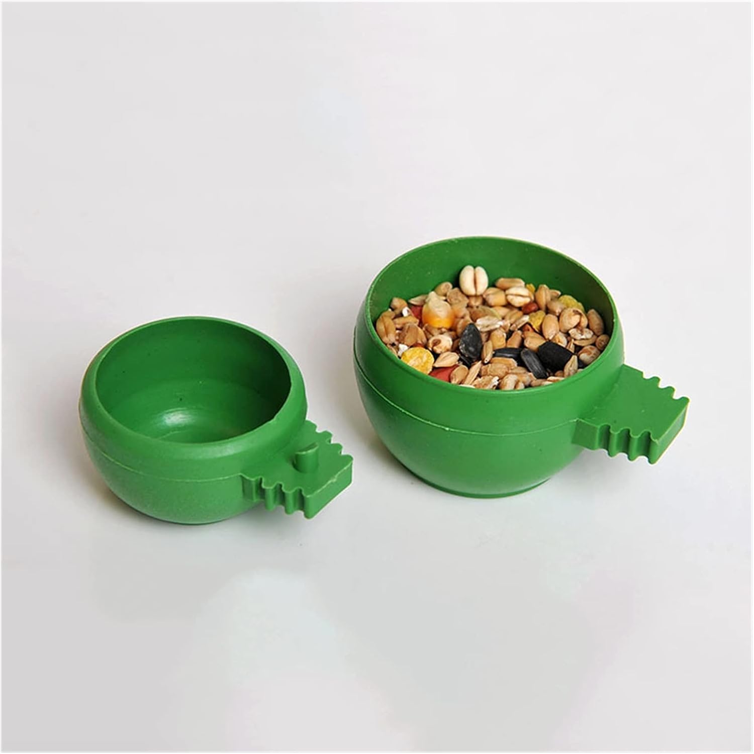 Bird Water Bottle Parrot Bird Hamster Feed Bowl Cage Hanging Drinking Food Feeder Round Water Cup Bowl Feeding Bowl Tools Bird Feeders (Size : L) (Small)