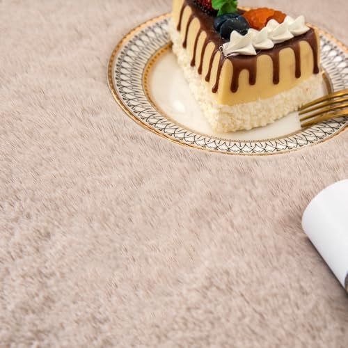 Tapis shaggy décoratif pour une ambiance cocooning sur la commode - 4