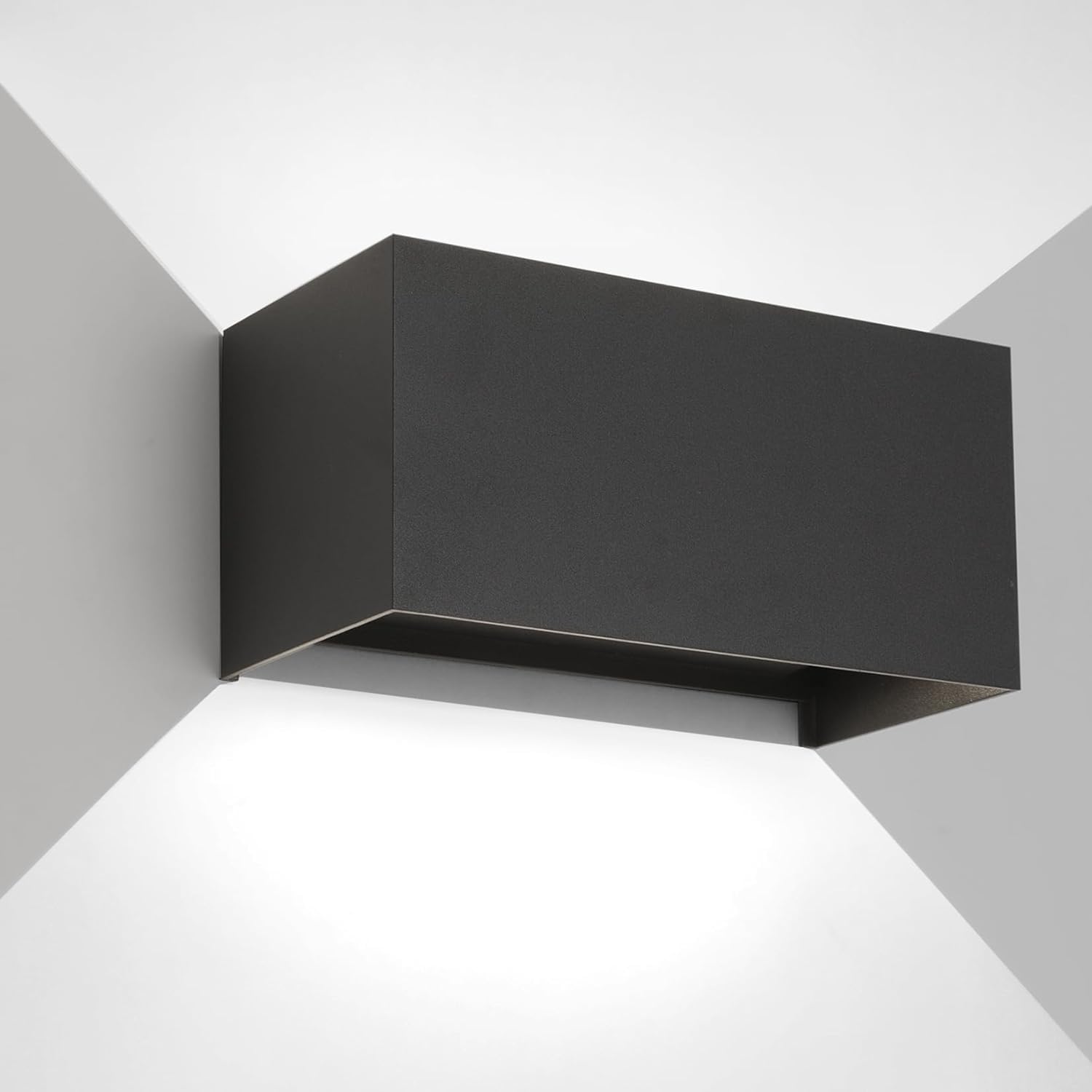 Applique LED da Esterno e Interno 24W, Fascio Luminoso Regolabile, 2000 Lumen, IP65 Impermeabile, Lampada da Parete in Alluminio, per Giardino, Balcone, Terrazza (Nero - Luce Fredda 6500K)