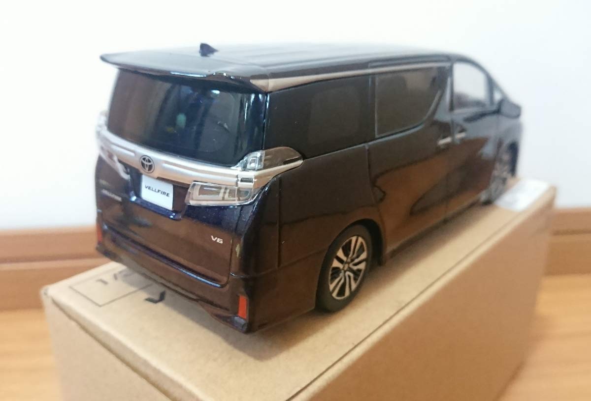 Amazon.co.jp: ヴェルファイア 1/30 カラーサンプルミニカー