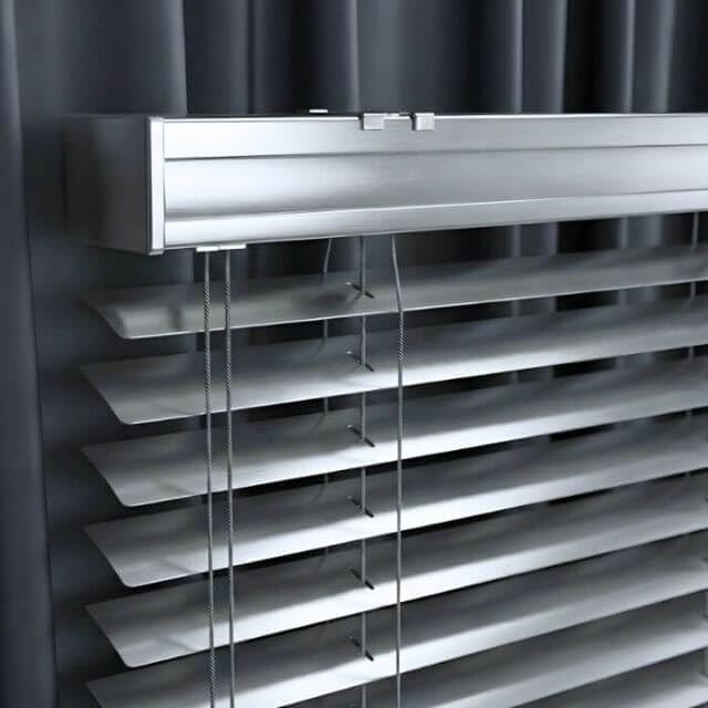 Jalousien Fenster Innen - Alu Jalusienen - 2100x1800mm, Rechte Steuerung - mit Lamellen 50 mm - Montage Wand oder Decke, mit Bohren - für Zuhause & Büro - Silber